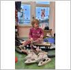 Galeria zdjęć: Poznajemy sporty zimowe - realizacja zajęć w Samorządowym Klubie Dziecięcym i Samorządowym Klubie Malucha w   Gorzkowicach. Link otwiera powiększoną wersję zdjęcia.