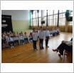Galeria zdjęć: Ślubowanie uczniów klas pierwszych oraz zaprzysiężenie Samorządu Uczniowskiego - SP w Gorzkowicach. Link otwiera powiększoną wersję zdjęcia.