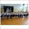 Galeria zdjęć: Ślubowanie uczniów klas pierwszych oraz zaprzysiężenie Samorządu Uczniowskiego - SP w Gorzkowicach. Link otwiera powiększoną wersję zdjęcia.