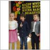 Galeria zdjęć: Dzień Babci i Dziadka w grupie Pszczółki i Motylki w Przedszkolu Samorządowym. Link otwiera powiększoną wersję zdjęcia.