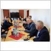 Galeria zdjęć: Spotkanie konsultacyjne w sprawie budowy tunelu pod linią kolejową w Gorzkowicach. Link otwiera powiększoną wersję zdjęcia.