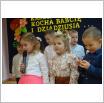Galeria zdjęć: Dzień Babci i Dziadka w Przedszkolu Samorządowym w grupach Biedronki, Muchomorki i Krasnale. Link otwiera powiększoną wersję zdjęcia.