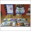 Galeria zdjęć: Nowe książki w bibliotece Szkoły Podstawowej w Gorzkowicach dzięki Fundacji Powszechnego Czytania!. Link otwiera powiększoną wersję zdjęcia.
