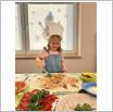 Galeria zdjęć: Dzień pizzy w Samorządowym Klubie Dziecięcym oraz w Samorządowym Klubie Malucha w Gorzkowicach. Link otwiera powiększoną wersję zdjęcia.