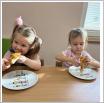 Galeria zdjęć: Dzień pizzy w Samorządowym Klubie Dziecięcym oraz w Samorządowym Klubie Malucha w Gorzkowicach. Link otwiera powiększoną wersję zdjęcia.