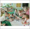 Galeria zdjęć: Czyste powietrze wokół nas realizacja programu w Przedszkolu Samorządowym w Gorzkowicach. Link otwiera powiększoną wersję zdjęcia.