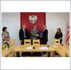 Galeria zdjęć: Podpisanie dwóch umów inwestycyjnych w Urzędzie Gminy Gorzkowice. Link otwiera powiększoną wersję zdjęcia.
