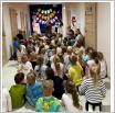 Galeria zdjęć: „Głośne czytanie – inauguracja Tygodnia Budowania Dobrych Relacji”. Link otwiera powiększoną wersję zdjęcia.
