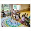 Galeria zdjęć: Dzień Tolerancji w Przedszkolu Samorządowym w Gorzkowicach. Link otwiera powiększoną wersję zdjęcia.