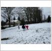Galeria zdjęć: Śnieg + dzieci = dobra zabawa! SP Krzemieniewice. Link otwiera powiększoną wersję zdjęcia.