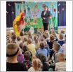 Galeria zdjęć: Teatr Magik z przedstawieniem „Zagubiona pisanka” w Przedszkole Samorządowym w Gorzkowicach. Link otwiera powiększoną wersję zdjęcia.