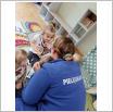Galeria zdjęć: Spotkanie z pielęgniarką w Przedszkolu Samorządowym w Gorzkowicach. Link otwiera powiększoną wersję zdjęcia.