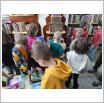 Galeria zdjęć: Światowy Dzień Książki – spotkanie z przedszkolakami w Bibliotece Publicznej w Gorzkowicach. Link otwiera powiększoną wersję zdjęcia.
