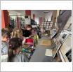 Galeria zdjęć: Biblioteka ze Szkoły Podstawowej im. Henryka Sienkiewicza w Gorzkowicach zaprosiła przedszkolaki do świata baśni. Link otwiera powiększoną wersję zdjęcia.