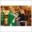 Galeria zdjęć: Wzruszające pożegnanie księdza kanonika Ryszarda Bryłki po 27 latach posługi w Gorzkowicach. Link otwiera powiększoną wersję zdjęcia.